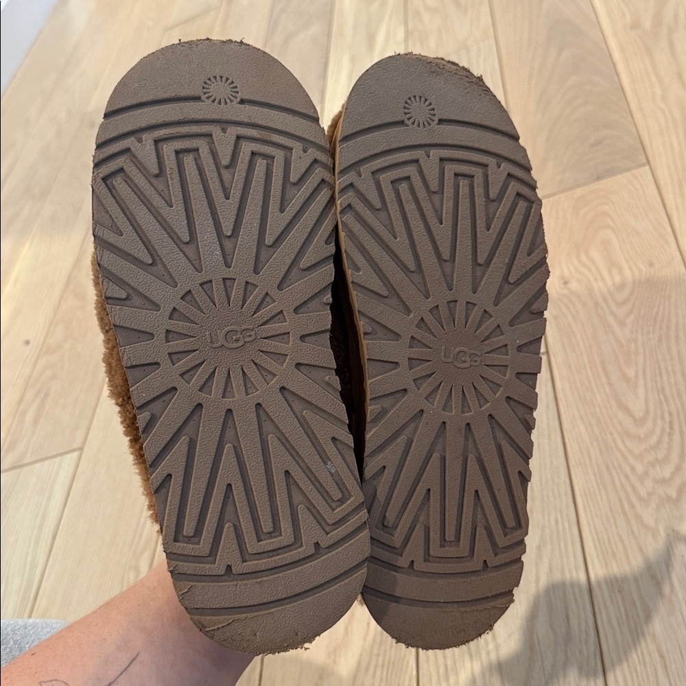 Ugg Tazz Braid Platform size 9 - Picture 4 of 5